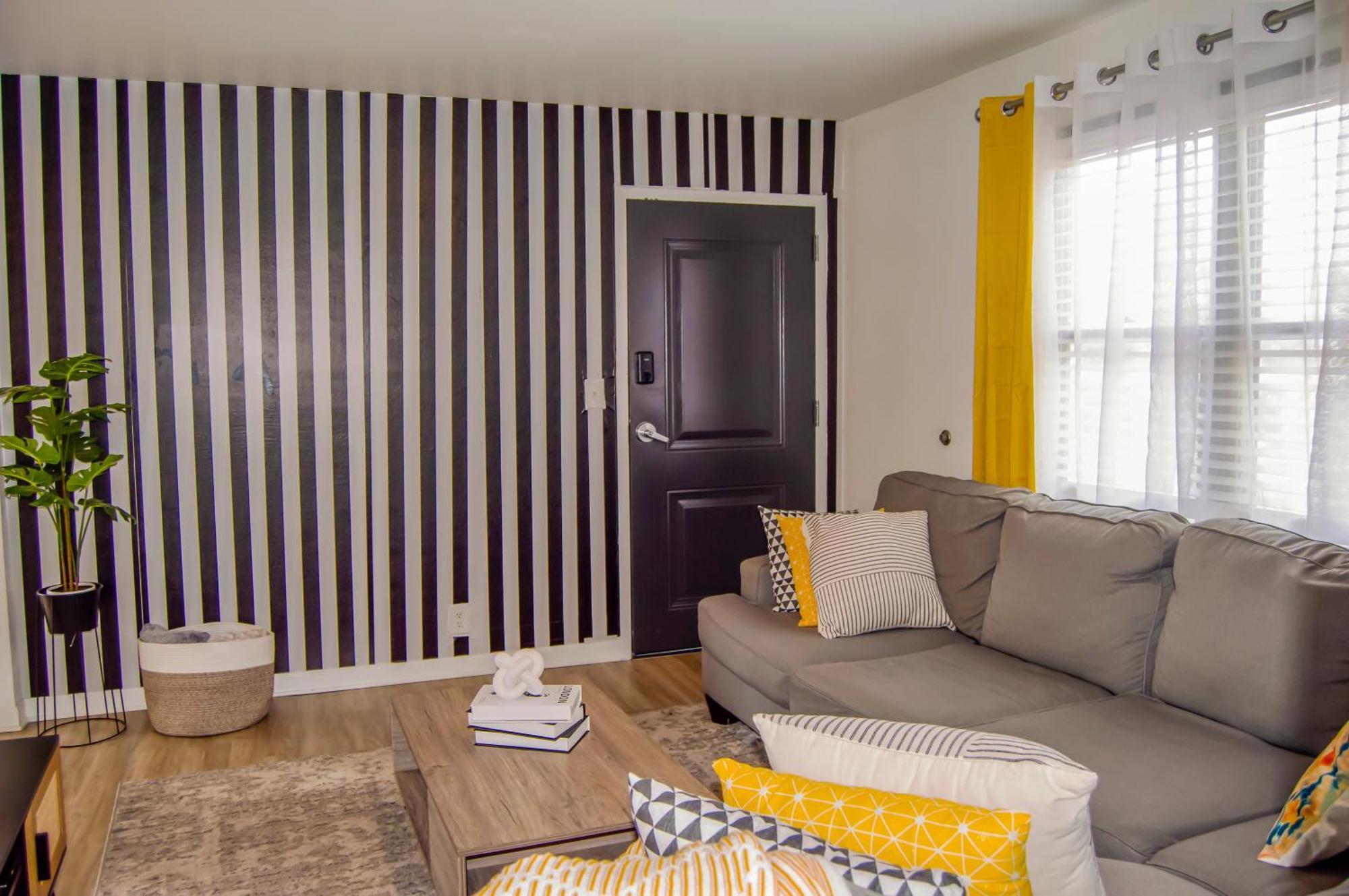 Cozy Condo, Minutes From Broadwy, Sleeps 5 Нашвілл Екстер'єр фото