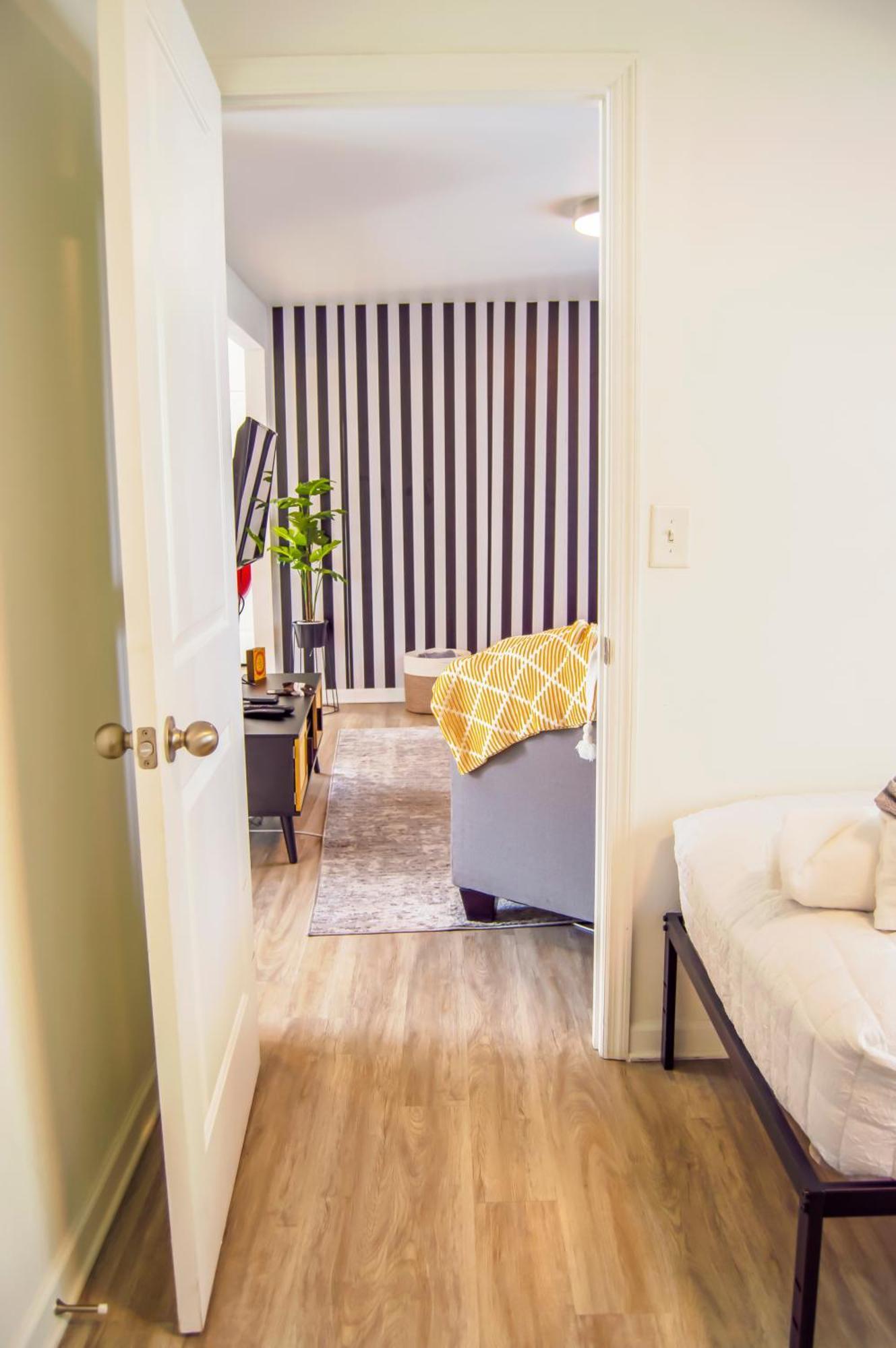 Cozy Condo, Minutes From Broadwy, Sleeps 5 Нашвілл Екстер'єр фото